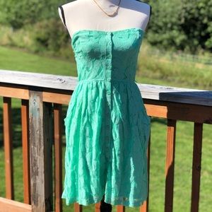 Lot of 2 Strapless Lace Summer Dresses 👗